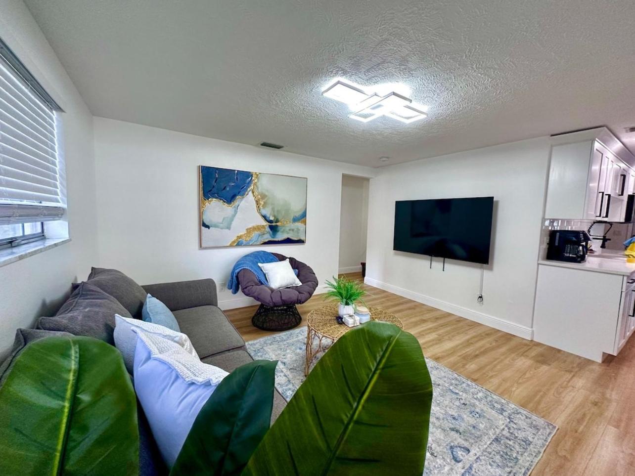 Beautiful And Relaxing 3 Bedrooms 2 Kings Beds แทมปา ภายนอก รูปภาพ